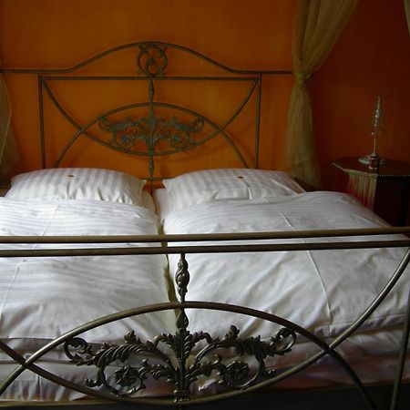 Hotel Goldflair Am Rathaus Korbach Bagian luar foto