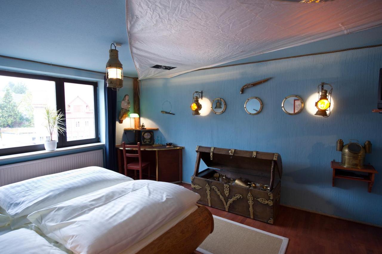 Hotel Goldflair Am Rathaus Korbach Bagian luar foto