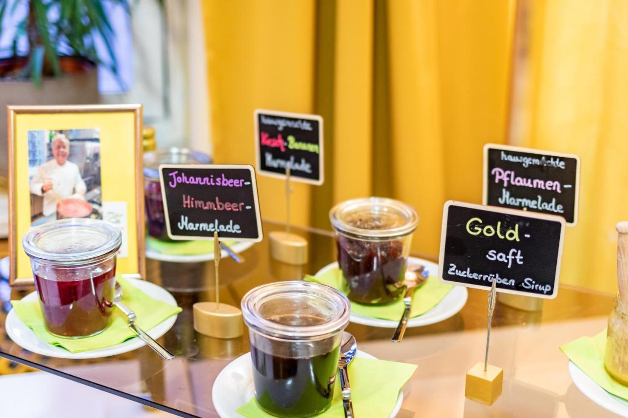 Hotel Goldflair Am Rathaus Korbach Bagian luar foto
