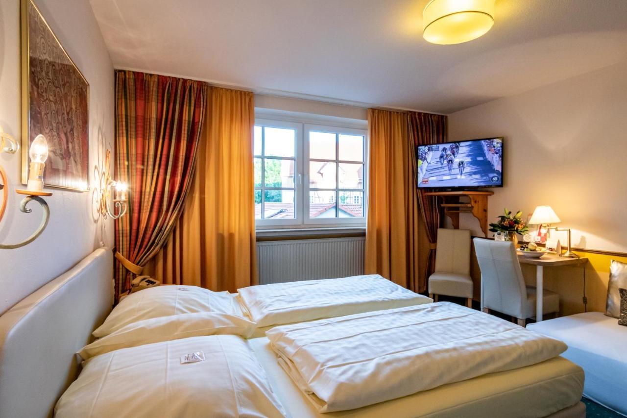 Hotel Goldflair Am Rathaus Korbach Bagian luar foto