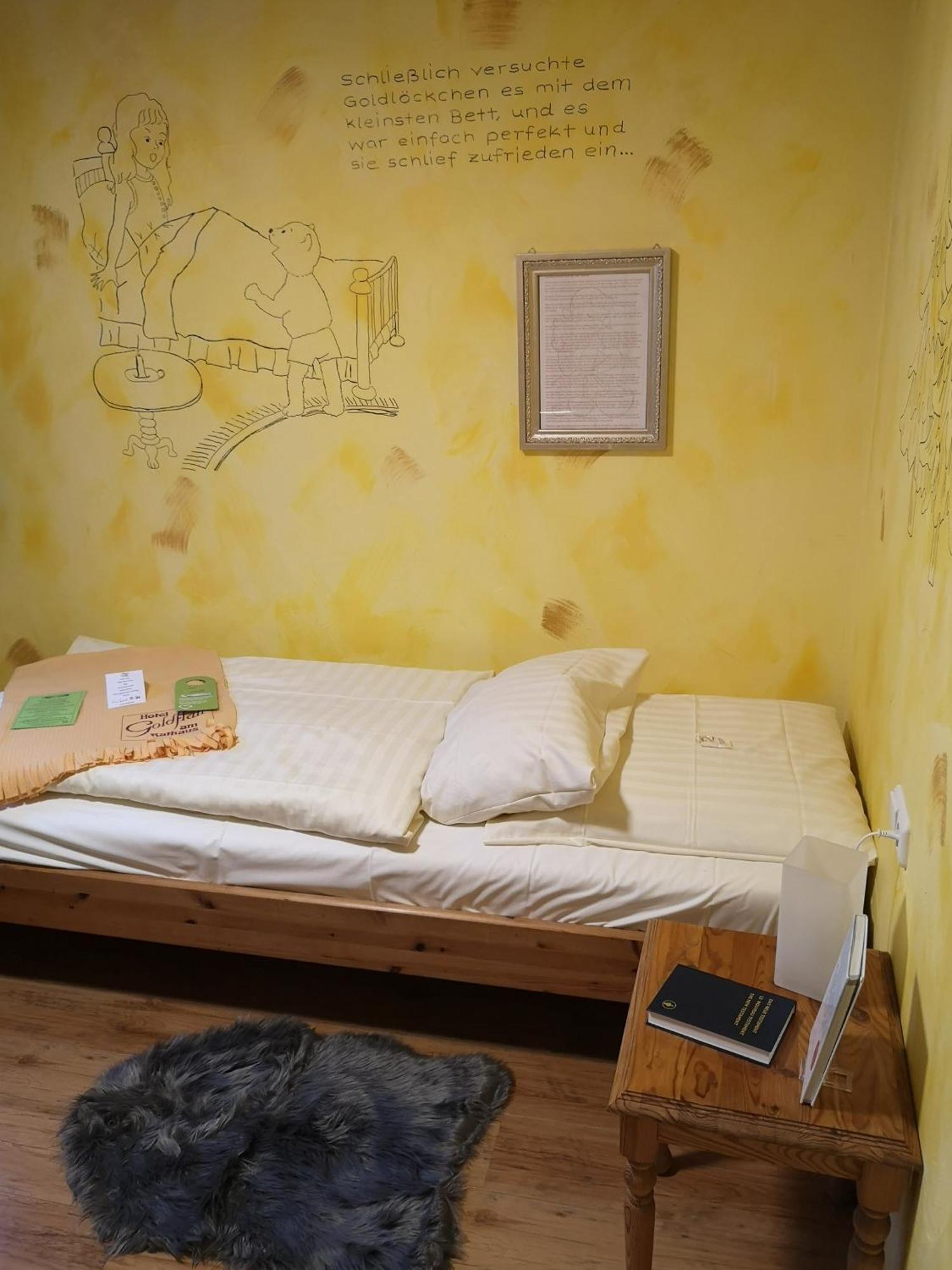 Hotel Goldflair Am Rathaus Korbach Bagian luar foto